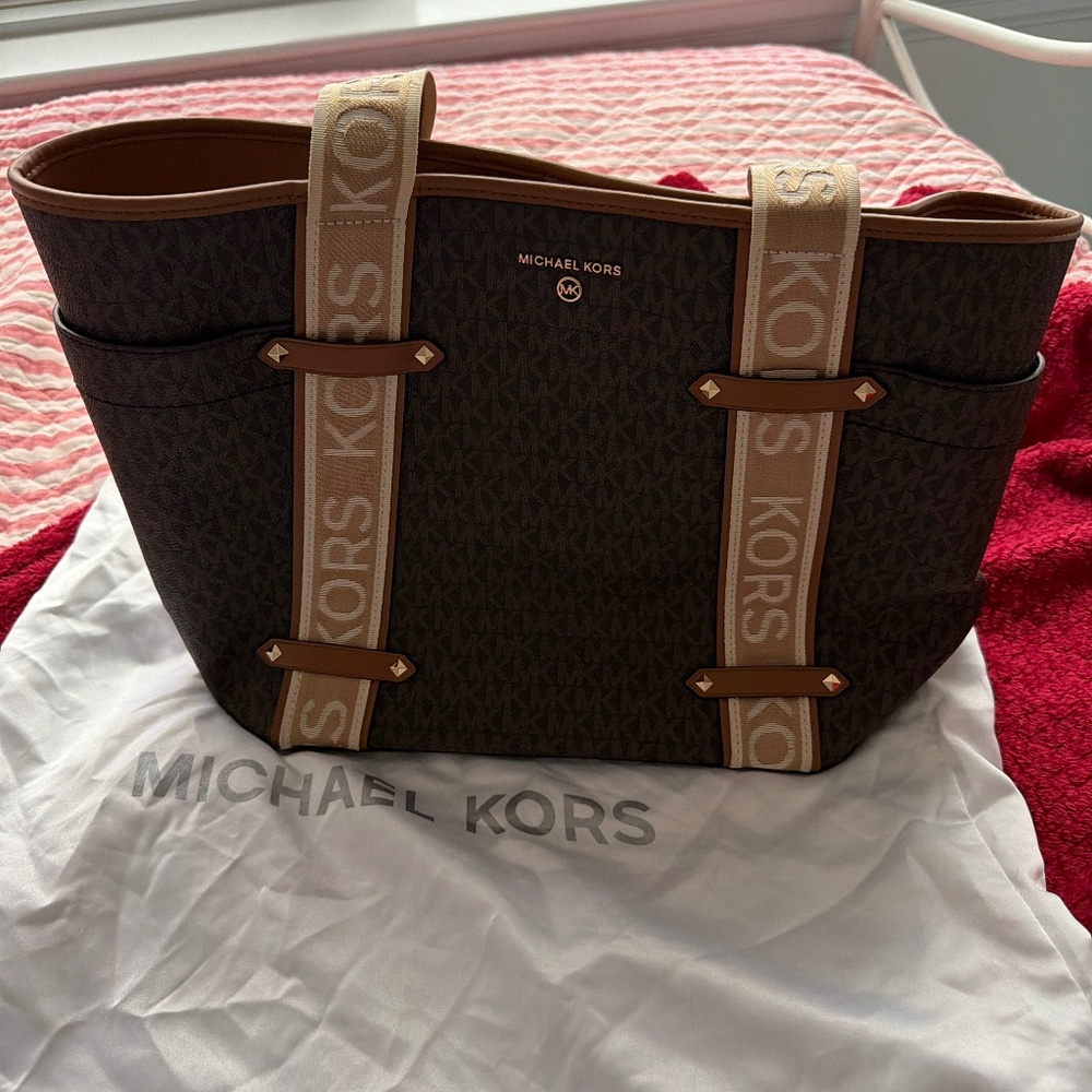 Micheal Kors Tote bag